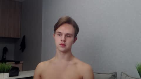 Snapshot of angelraaay chatting on 11/04/25, 09:08 Angel online show from 11/04/25, 09:08