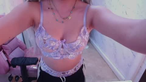 Angel online show from 05/15/26, 10:17