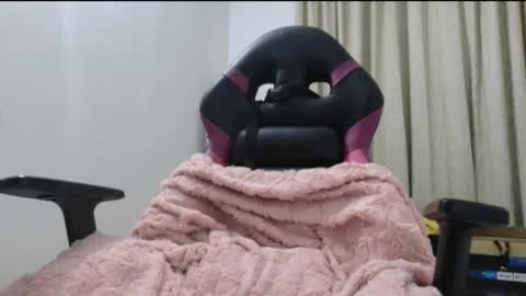 Snapshot of angels_chat chatting on 03/10/25, 04:38 ivanna online show from 03/10/25, 04:38