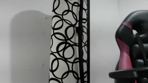 Snapshot of angels_chat chatting on 05/19/26, 04:08 ivanna online show from 05/19/26, 04:08