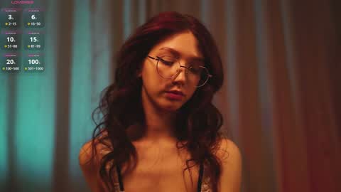 Nikki online show from 02/19/26, 12:34