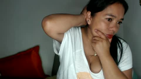 Snapshot of angelsexylatina chatting on 06/26/26, 11:42 rebeca online show from 06/26/26, 11:42