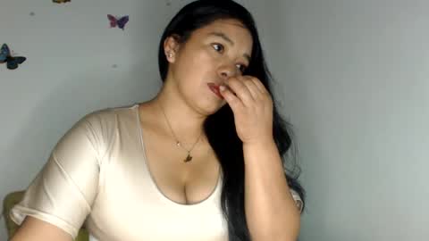 Snapshot of angelsexylatina chatting on 07/18/26, 10:13 rebeca online show from 07/18/26, 10:13