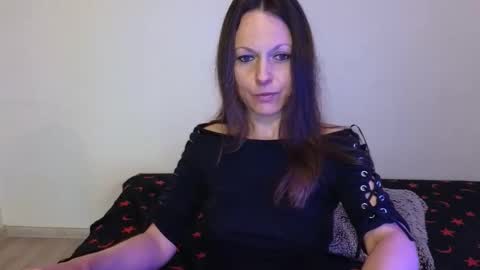 Giulia online show from 05/21/26, 12:34