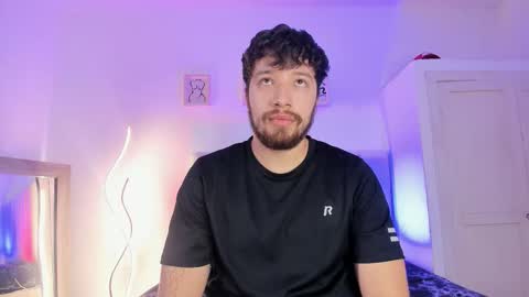 Snapshot of angelsmoke29 chatting on 02/22/26, 05:44 Angel online show from 02/22/26, 05:44