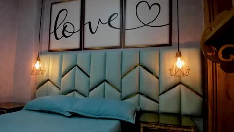 Snapshot of angelstonne_ chatting on 03/04/25, 10:02 Angel online show from 03/04/25, 10:02