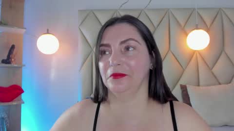 ANGIE online show from 04/22/26, 02:51