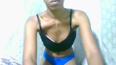 angeltta69 online show from 12/01/25, 02:05