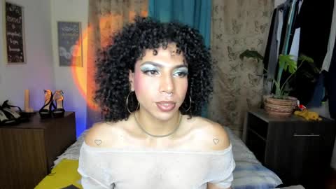 Snapshot of angelwhitte chatting on 04/28/26, 01:37 angelwhitte online show from 04/28/26, 01:37