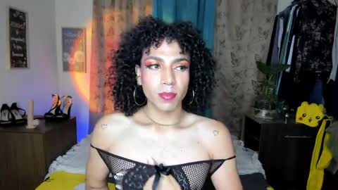 Snapshot of angelwhitte chatting on 04/29/26, 01:21 angelwhitte online show from 04/29/26, 01:21