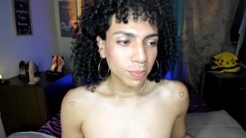 Snapshot of angelwhitte chatting on 05/13/26, 01:25 angelwhitte online show from 05/13/26, 01:25