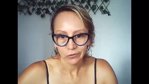 angelycute476334 online show from 01/26/25, 03:58