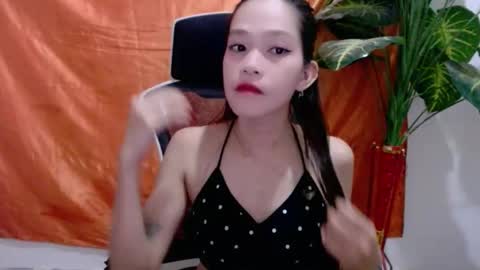 Snapshot of angelyn_slim chatting on 05/02/26, 06:13 angelyn_slim online show from 05/02/26, 06:13