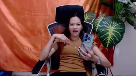 Snapshot of angelyn_slim chatting on 06/04/26, 12:16 angelyn_slim online show from 06/04/26, 12:16