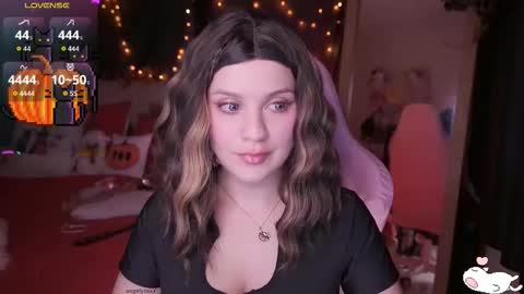 Angel online show from 10/28/25, 07:12