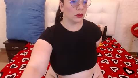 Snapshot of angie_bbw chatting on 10/02/25, 08:49 Angie online show from 10/02/25, 08:49