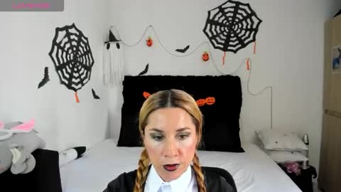 angie online show from 10/16/25, 04:08