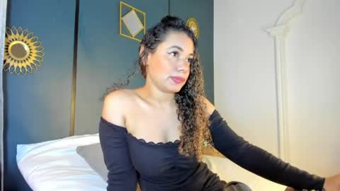 A N G I E online show from 04/08/26, 12:27