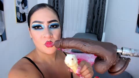 A N G I E.  online show from 12/20/24, 08:23