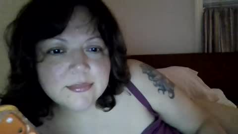 Snapshot of angiebaby78 chatting on 06/28/26, 01:22 SweetAngie online show from 06/28/26, 01:22