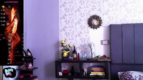 Snapshot of angiebaxter chatting on 12/03/24, 07:44 Angiebaxt online show from 12/03/24, 07:44