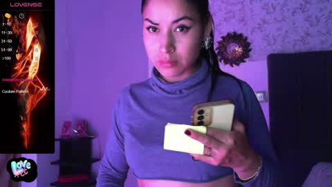 Snapshot of angiebaxter chatting on 12/16/24, 01:10 Angiebaxt online show from 12/16/24, 01:10