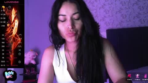 Snapshot of angiebaxter chatting on 12/27/24, 02:04 Angiebaxt online show from 12/27/24, 02:04