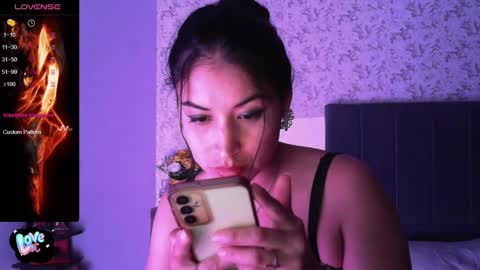 Snapshot of angiebaxter chatting on 01/31/25, 01:43 Angiebaxt online show from 01/31/25, 01:43