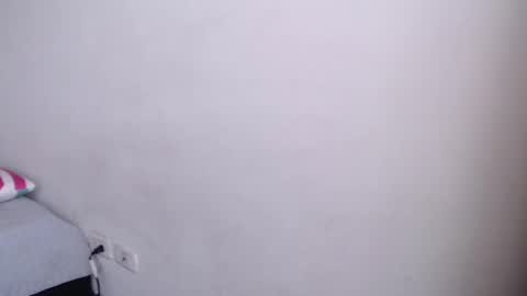 Snapshot of angiehobbes chatting on 01/17/25, 05:51 Angie Hobbes online show from 01/17/25, 05:51