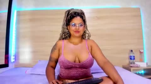 angiekatrinacm101 online show from 02/23/26, 11:40