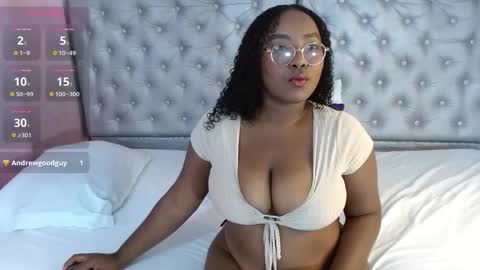 Snapshot of angiellam chatting on 10/05/25, 02:04 angiellam online show from 10/05/25, 02:04
