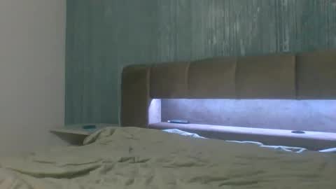 angiemilly online show from 09/19/25, 08:09