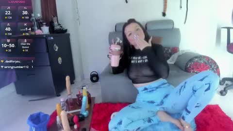 angierot2025 online show from 11/12/25, 01:06