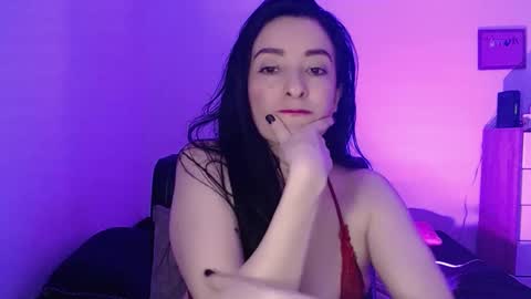 Snapshot of angiesquirt chatting on 02/19/25, 05:38 VALENTINA online show from 02/19/25, 05:38