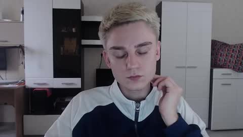 vodka online show from 03/12/25, 09:44