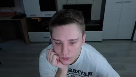 vodka online show from 12/04/25, 05:06