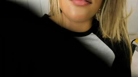 Snapshot of angueljonnes chatting on 05/21/26, 04:52 ANGUEL JONES online show from 05/21/26, 04:52