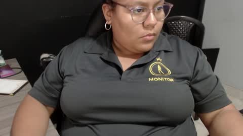 Snapshot of angy_ro12 chatting on 02/16/25, 01:25 angy online show from 02/16/25, 01:25