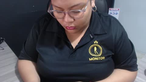 Snapshot of angy_ro12 chatting on 05/04/26, 12:12 angy online show from 05/04/26, 12:12