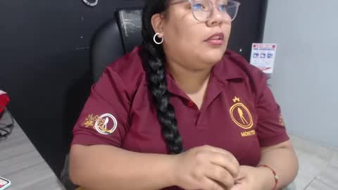 Snapshot of angy_ro12 chatting on 05/08/26, 12:10 angy online show from 05/08/26, 12:10