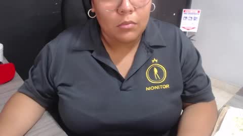 Snapshot of angy_ro12 chatting on 05/09/26, 08:58 angy online show from 05/09/26, 08:58