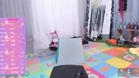 Anhala Rivera online show from 10/12/25, 12:42