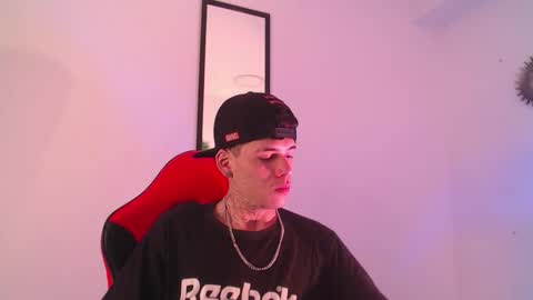 Snapshot of anhonymus chatting on 09/23/25, 03:53 anhonymus online show from 09/23/25, 03:53