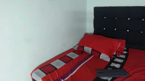 ani_damian22 online show from 11/13/25, 05:28