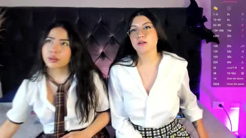 Snapshot of aniie_west chatting on 10/23/25, 07:07 aniie_west online show from 10/23/25, 07:07