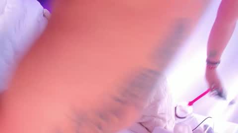 Snapshot of aniiieee_x chatting on 10/21/25, 08:20 ANIE Broadcasting from 1300 to 2100 online show from 10/21/25, 08:20