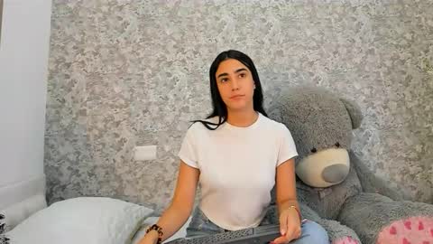 anika_h online show from 01/19/26, 11:58