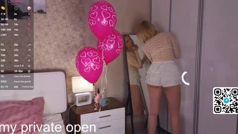 Snapshot of anika_heir chatting on 11/16/25, 03:06 Alice online show from 11/16/25, 03:06