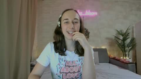 anikabloom online show from 01/06/25, 05:41