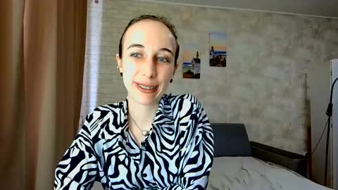 anikabloom online show from 05/20/26, 08:42